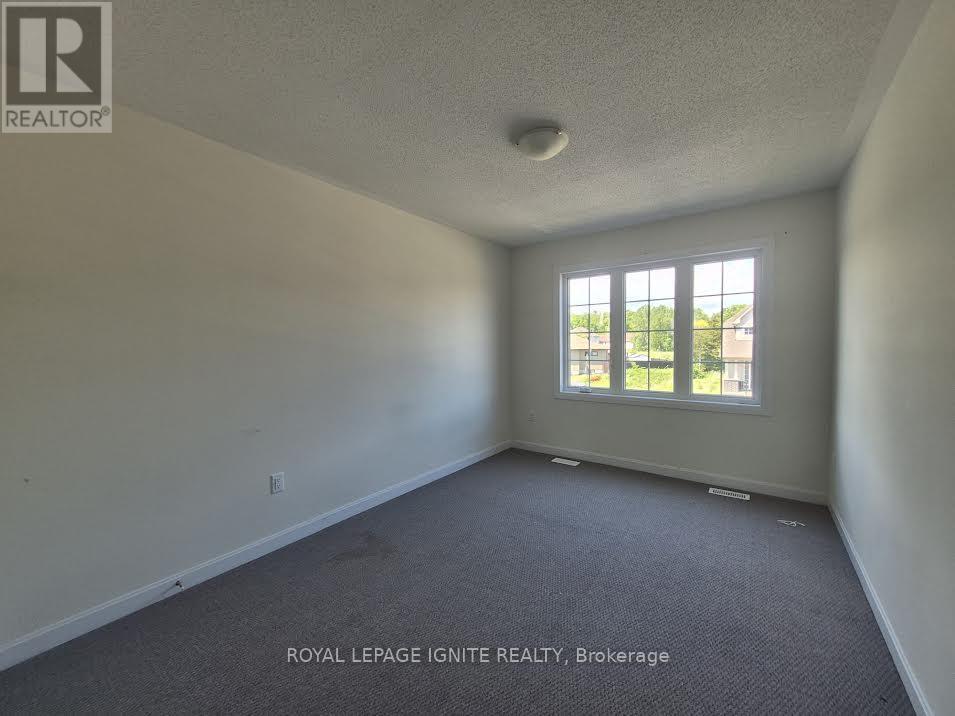 137 Gildersleeve Boulevard, Loyalist, Ontario  K0H 1G0 - Photo 21 - X13411400