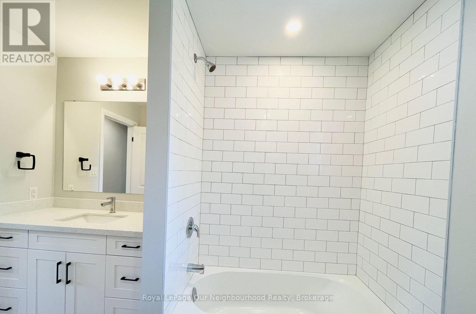 Main - 26 Oren Boulevard, Barrie (Sunnidale), Ontario  L4N 4M1 - Photo 2 - S13411452