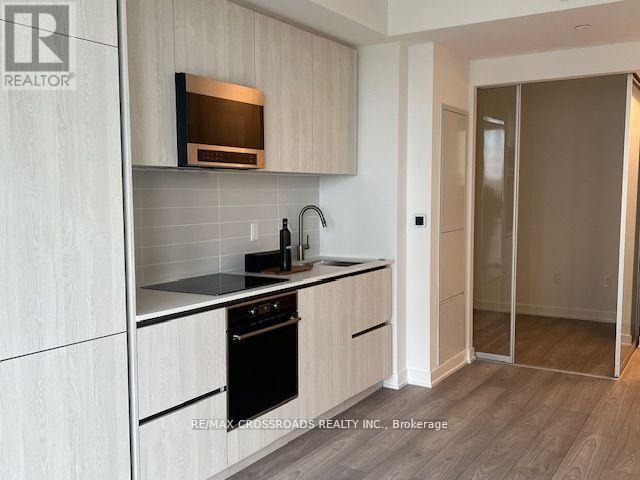 221 - 110 Broadway Avenue, Toronto, Ontario  M4P 1V7 - Photo 6 - C13411418