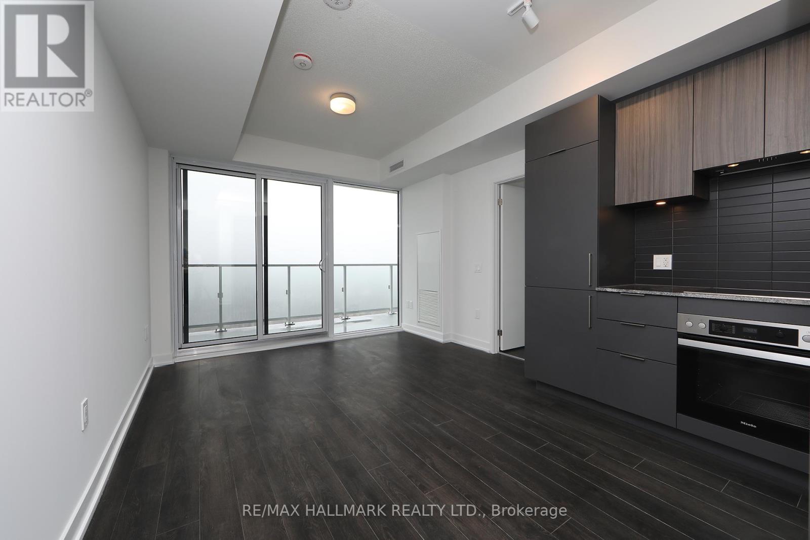 2808 - 50 O'neill Road, Toronto, Ontario  M3C 0R1 - Photo 2 - C13411438