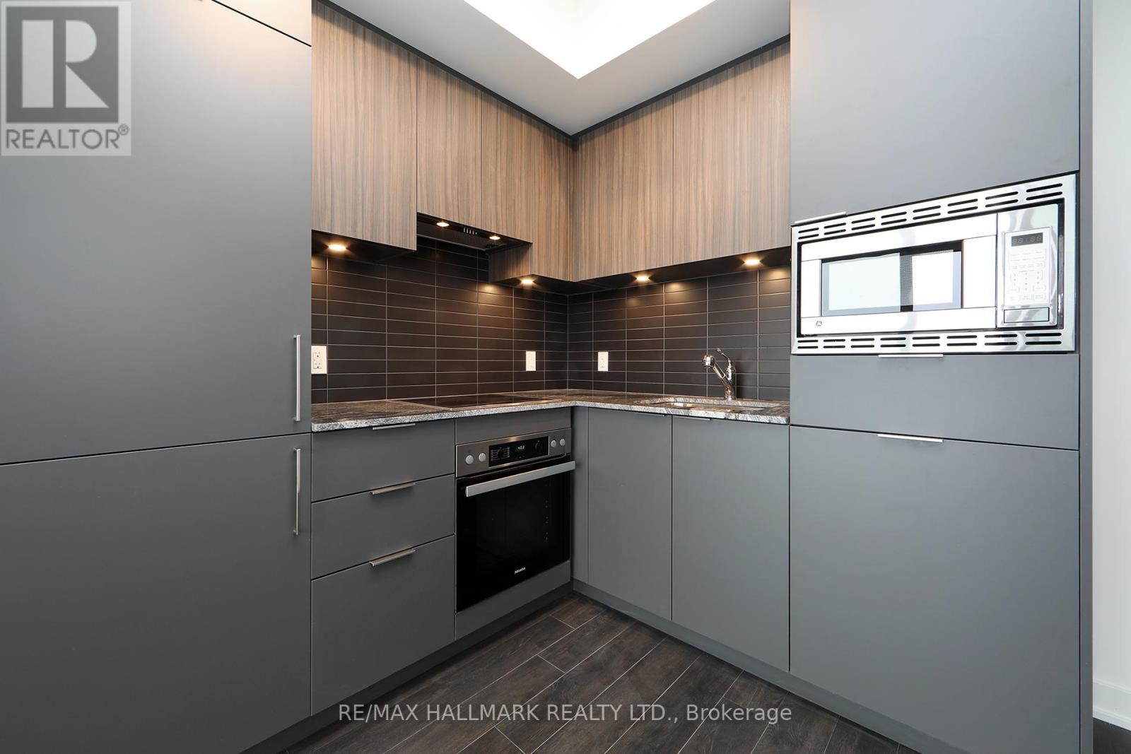 2808 - 50 O'neill Road, Toronto, Ontario  M3C 0R1 - Photo 9 - C13411438