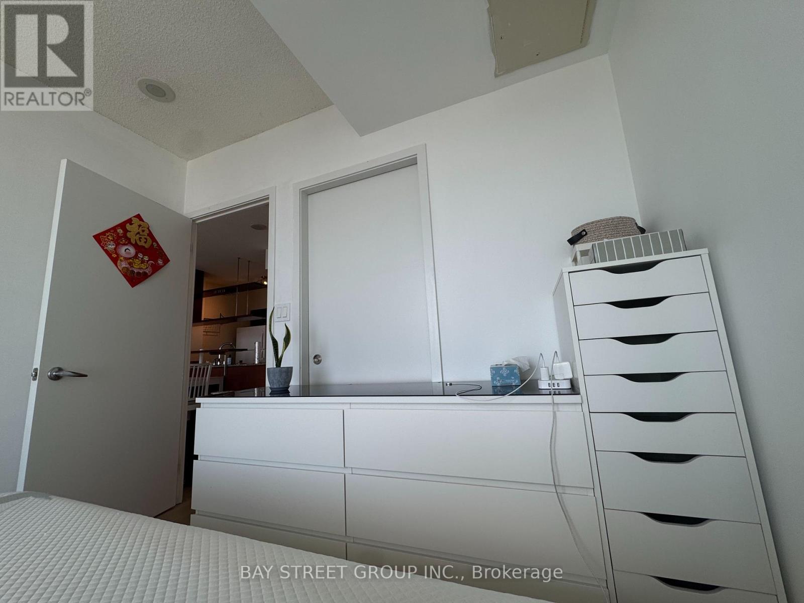 2210 - 35 Mariner Terrace, Toronto, Ontario  M5V 3V9 - Photo 9 - C13411440