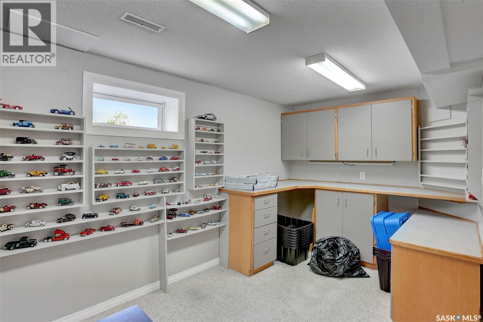 3320 Buckingham Drive E, Regina, Saskatchewan  S4V 2S8 - Photo 31 - SK038504