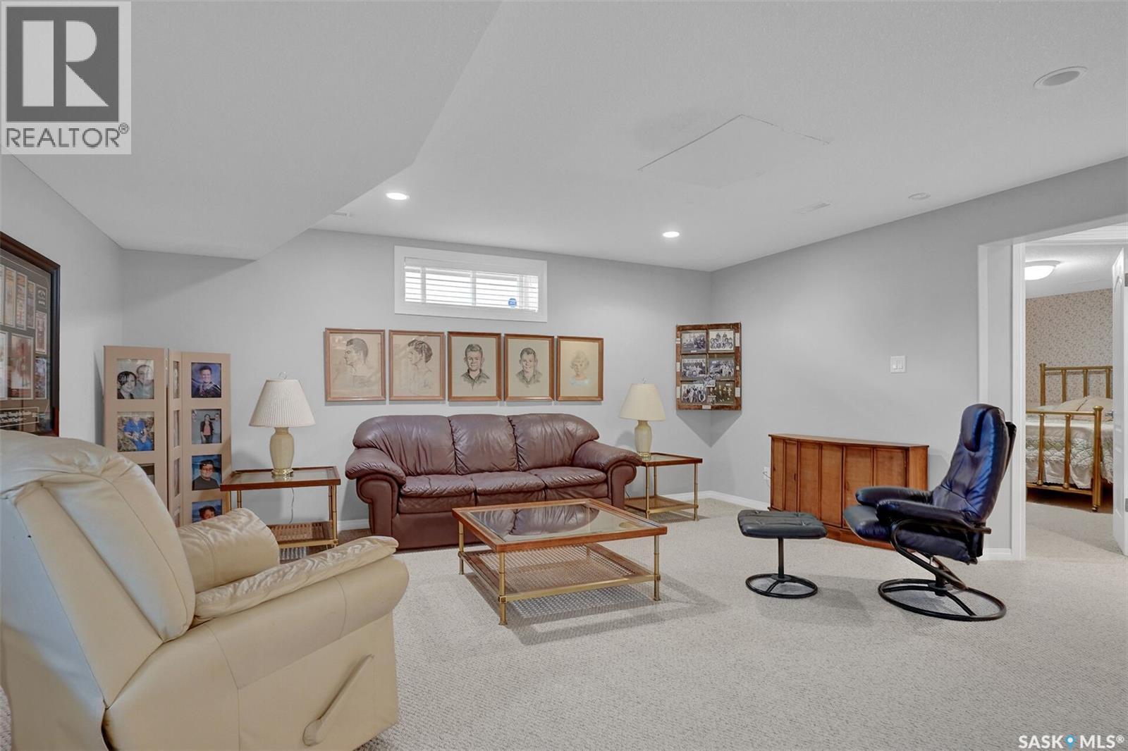 3320 Buckingham Drive E, Regina, Saskatchewan  S4V 2S8 - Photo 35 - SK038504