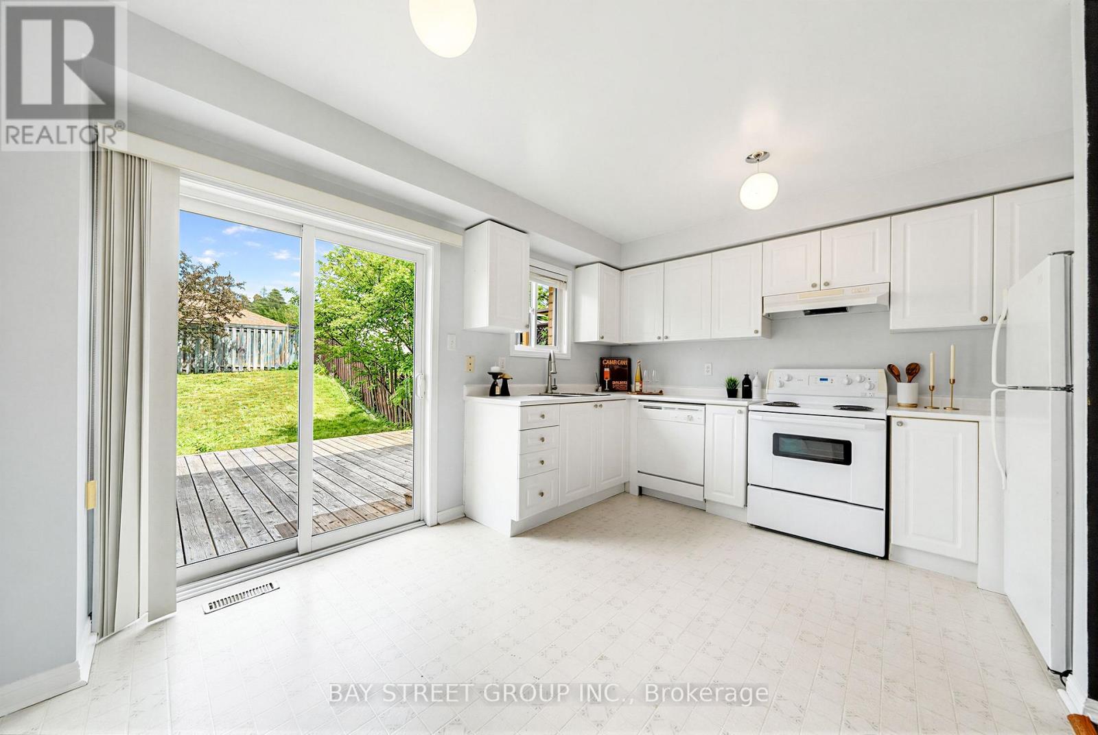 351 Ferndale Drive S, Barrie, Ontario  L4N 9Y6 - Photo 15 - S13411404