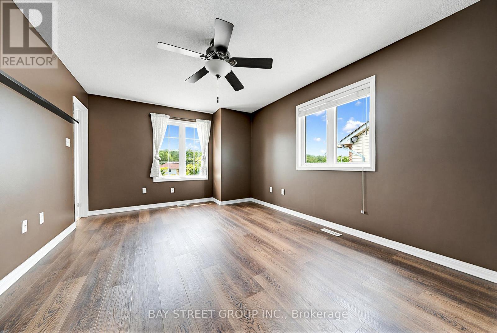 351 Ferndale Drive S, Barrie, Ontario  L4N 9Y6 - Photo 23 - S13411404