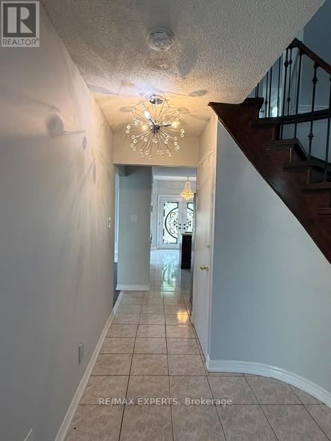 1 Donaldson Drive, Brampton, Ontario  L6Y 3G7 - Photo 13 - W13411416