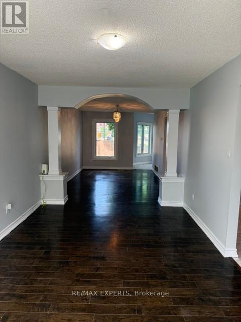 1 Donaldson Drive, Brampton, Ontario  L6Y 3G7 - Photo 5 - W13411416