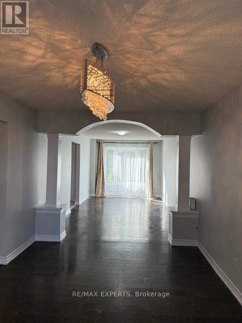 1 Donaldson Drive, Brampton, Ontario  L6Y 3G7 - Photo 6 - W13411416