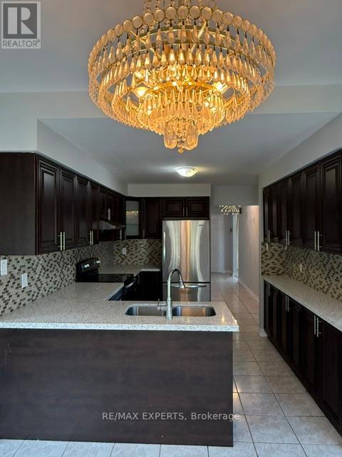 1 Donaldson Drive, Brampton, Ontario  L6Y 3G7 - Photo 9 - W13411416