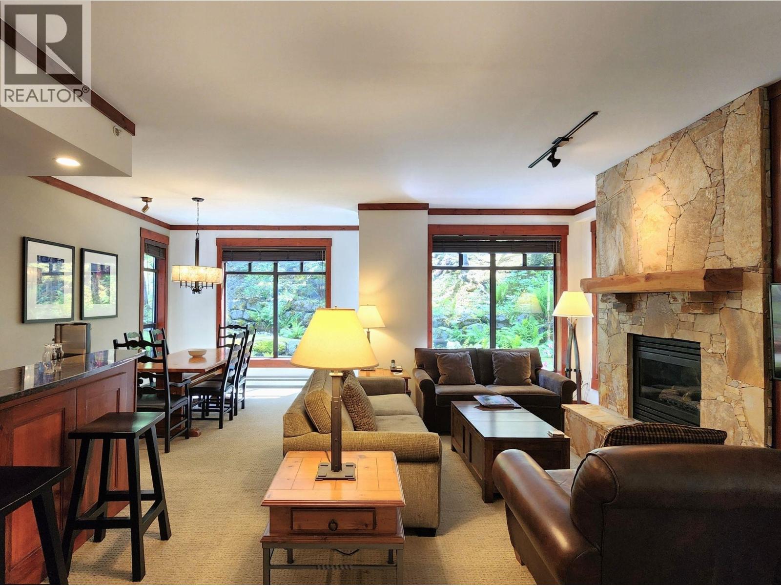 221 2202 Gondola Way, Whistler, British Columbia  V8E 0M7 - Photo 8 - R3074611
