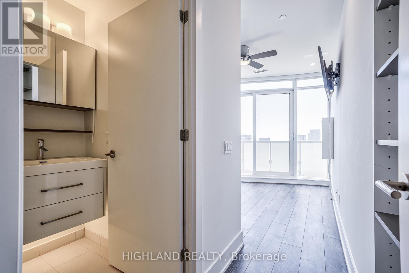 4202 - 403 Church Street, Toronto, Ontario  M4Y 0C9 - Photo 11 - C13411460