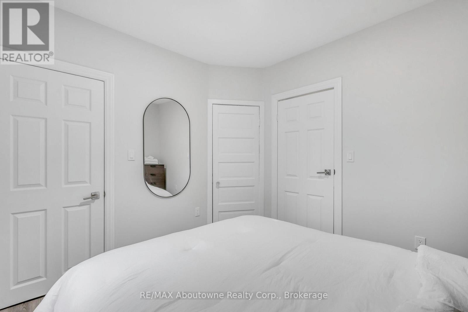 5111 Kitchener Street, Niagara Falls, Ontario  L2G 1B1 - Photo 16 - X13411482