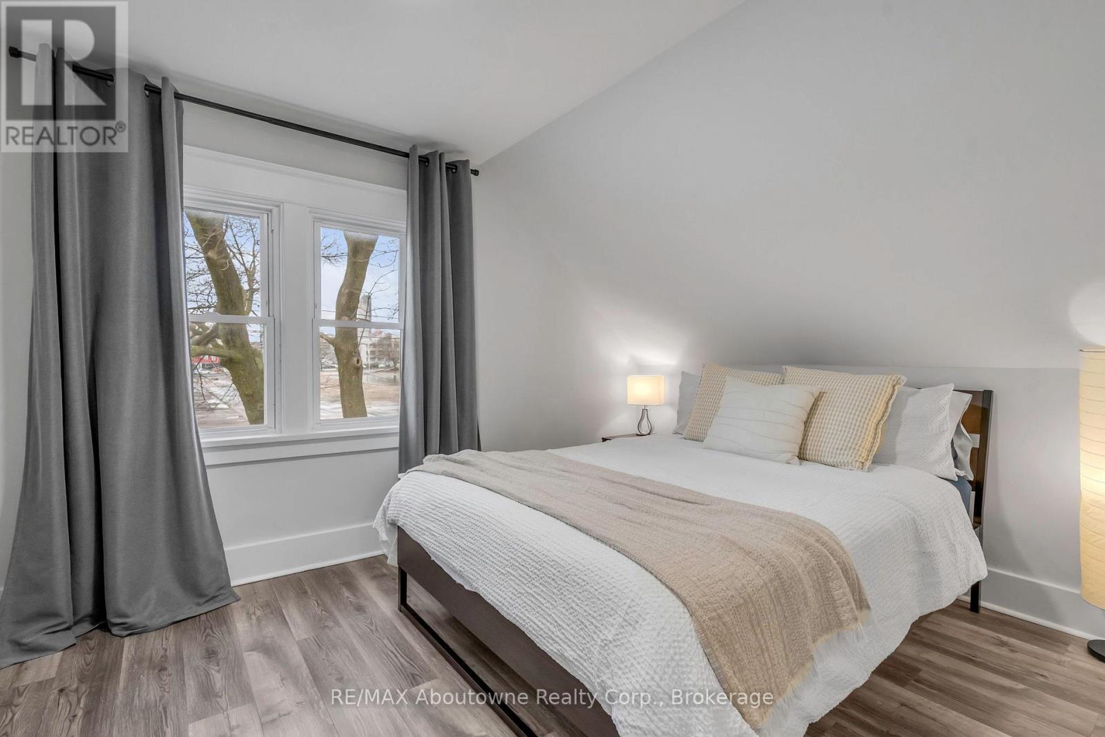 5111 Kitchener Street, Niagara Falls, Ontario  L2G 1B1 - Photo 19 - X13411482