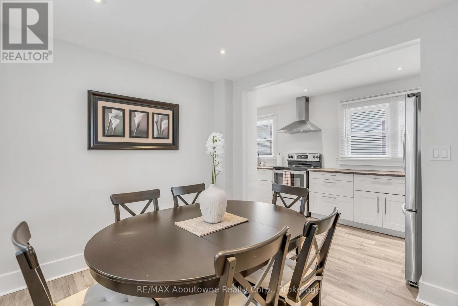 5111 Kitchener Street, Niagara Falls, Ontario  L2G 1B1 - Photo 8 - X13411486