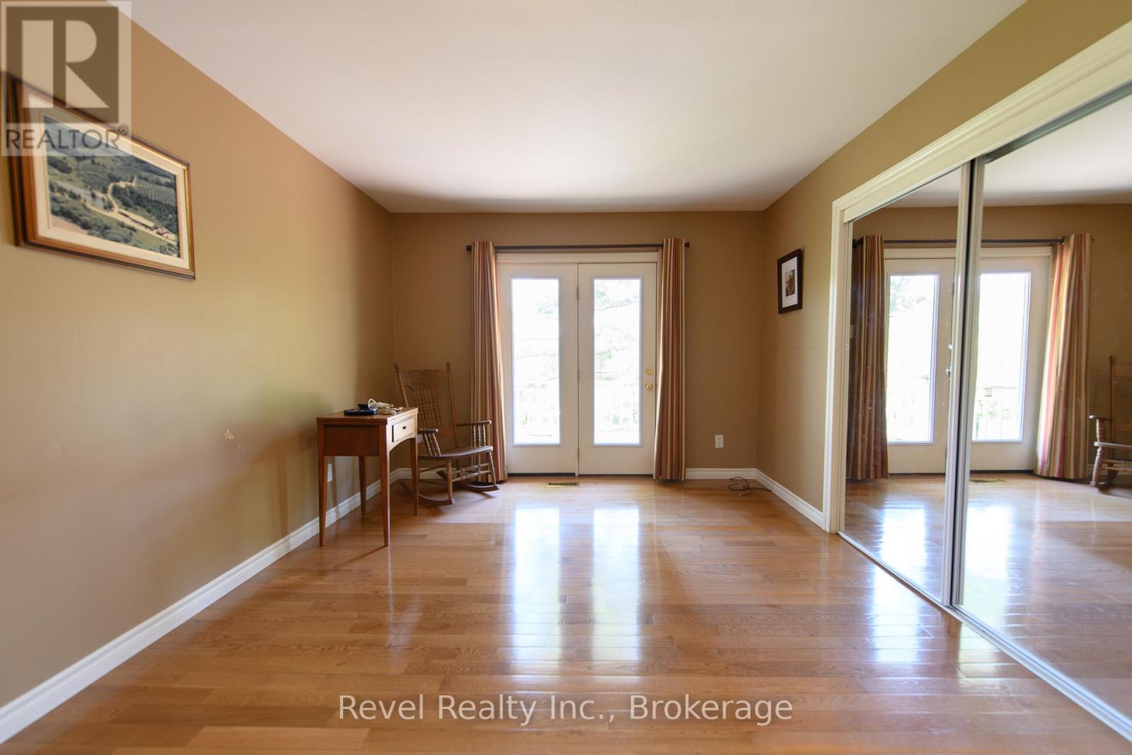 38 Station Street, Clearview, Ontario  L0M 1L0 - Photo 17 - S13411474