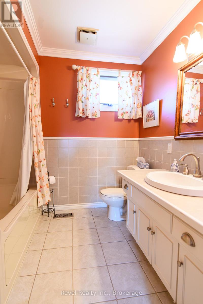 38 Station Street, Clearview, Ontario  L0M 1L0 - Photo 25 - S13411474