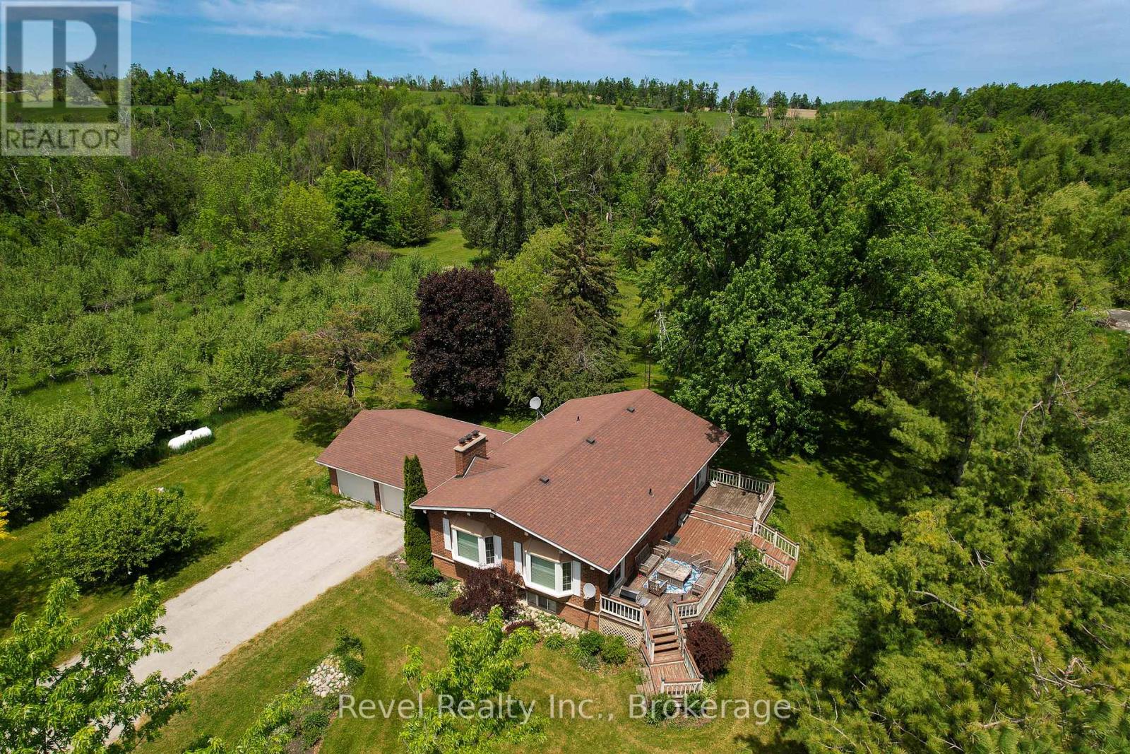 38 Station Street, Clearview, Ontario  L0M 1L0 - Photo 3 - S13411474