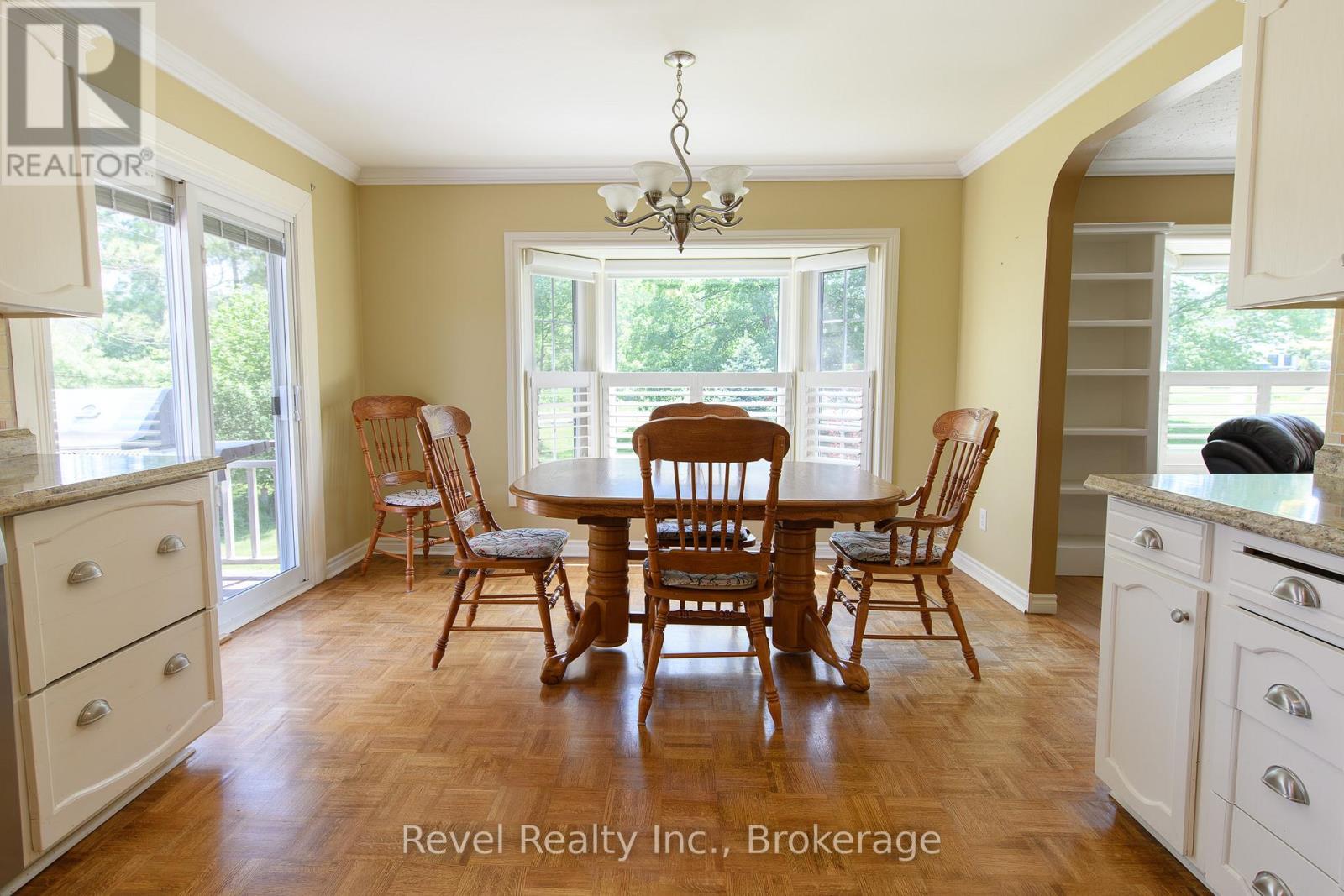 38 Station Street, Clearview, Ontario  L0M 1L0 - Photo 5 - S13411474