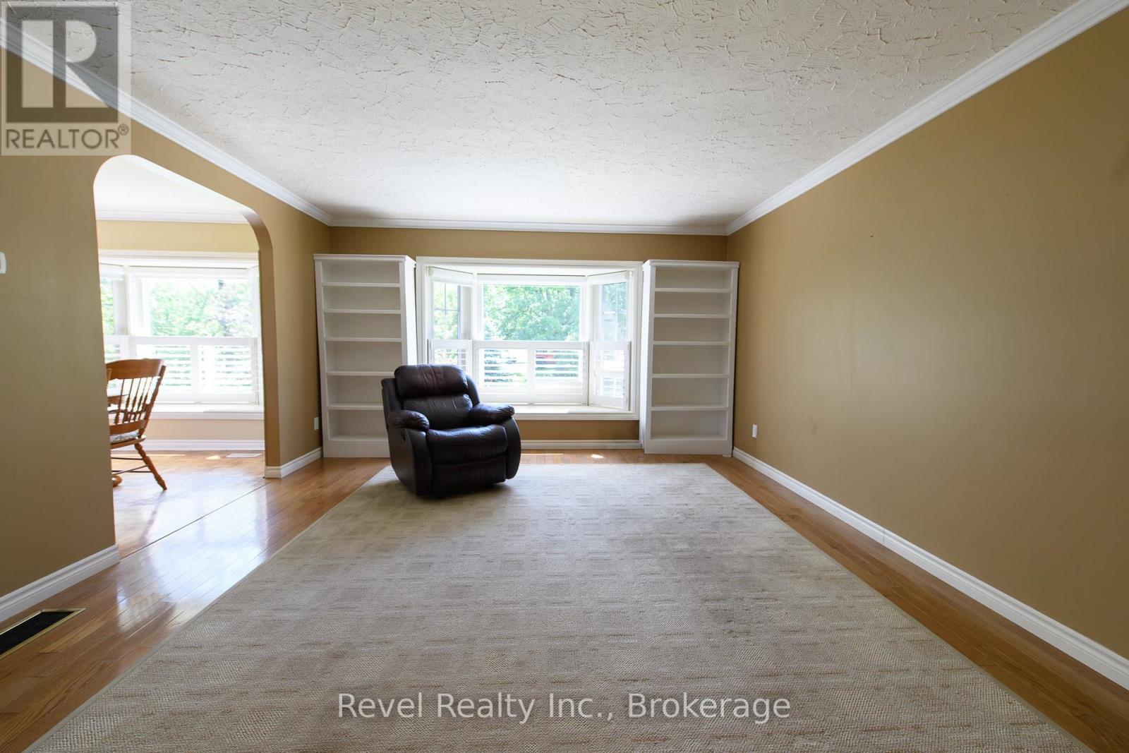 38 Station Street, Clearview, Ontario  L0M 1L0 - Photo 6 - S13411474