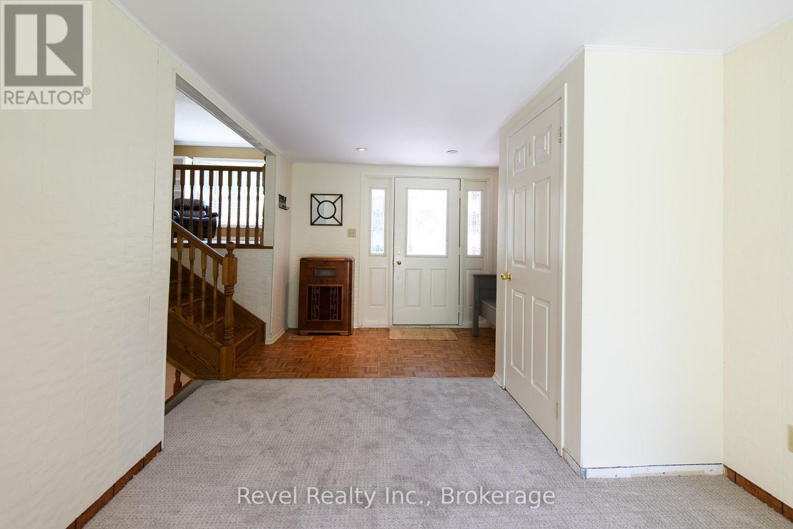 38 Station Street, Clearview, Ontario  L0M 1L0 - Photo 8 - S13411474