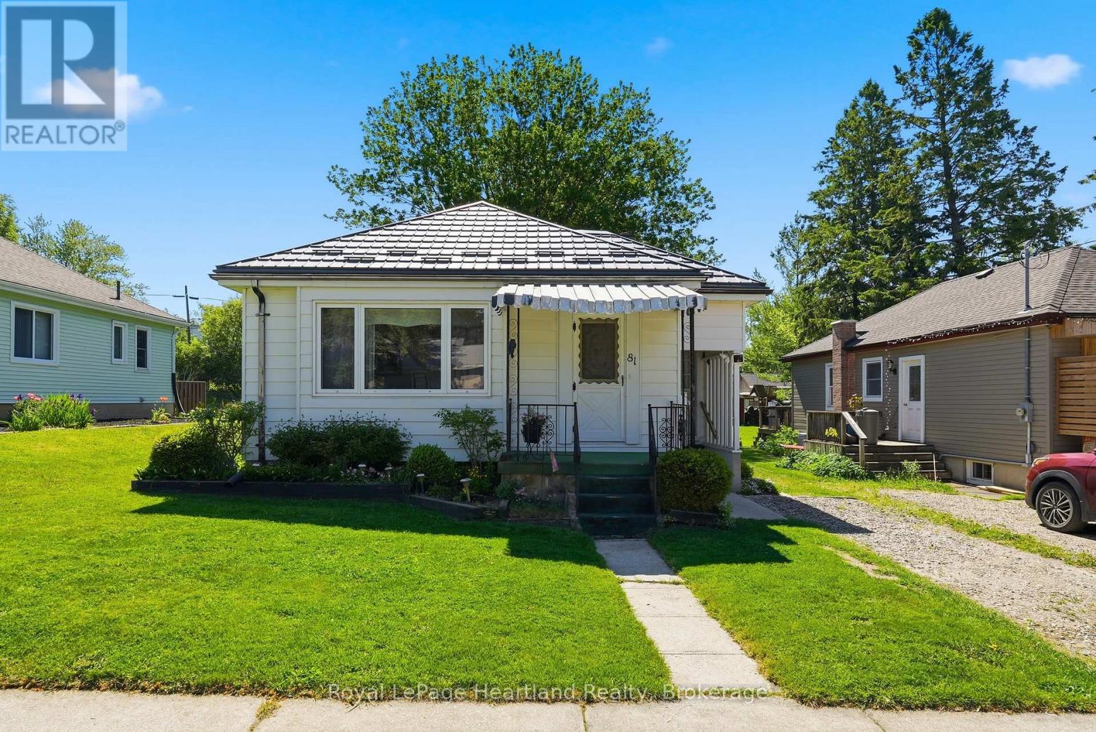 81 Catherine Street, North Huron, Ontario  N0G 2W0 - Photo 1 - X13411498
