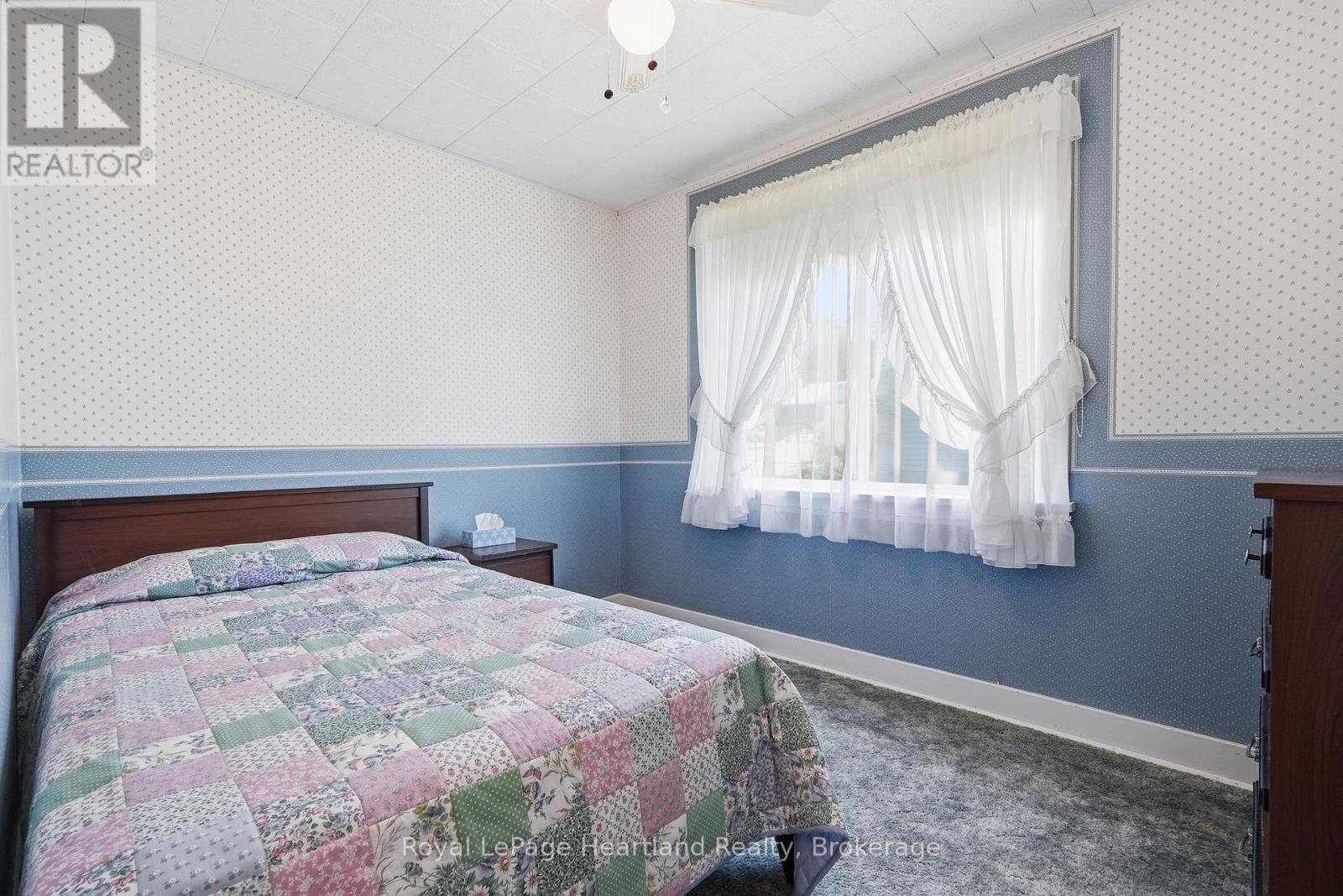 81 Catherine Street, North Huron, Ontario  N0G 2W0 - Photo 11 - X13411498