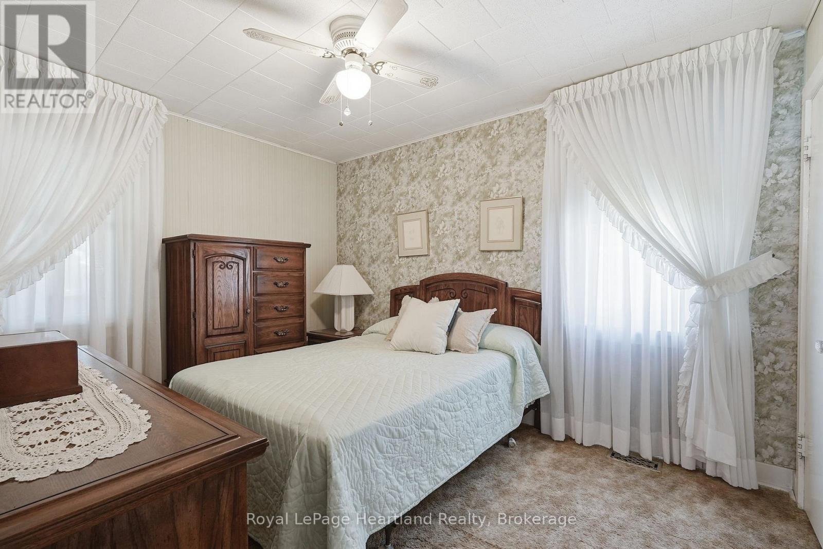 81 Catherine Street, North Huron, Ontario  N0G 2W0 - Photo 13 - X13411498