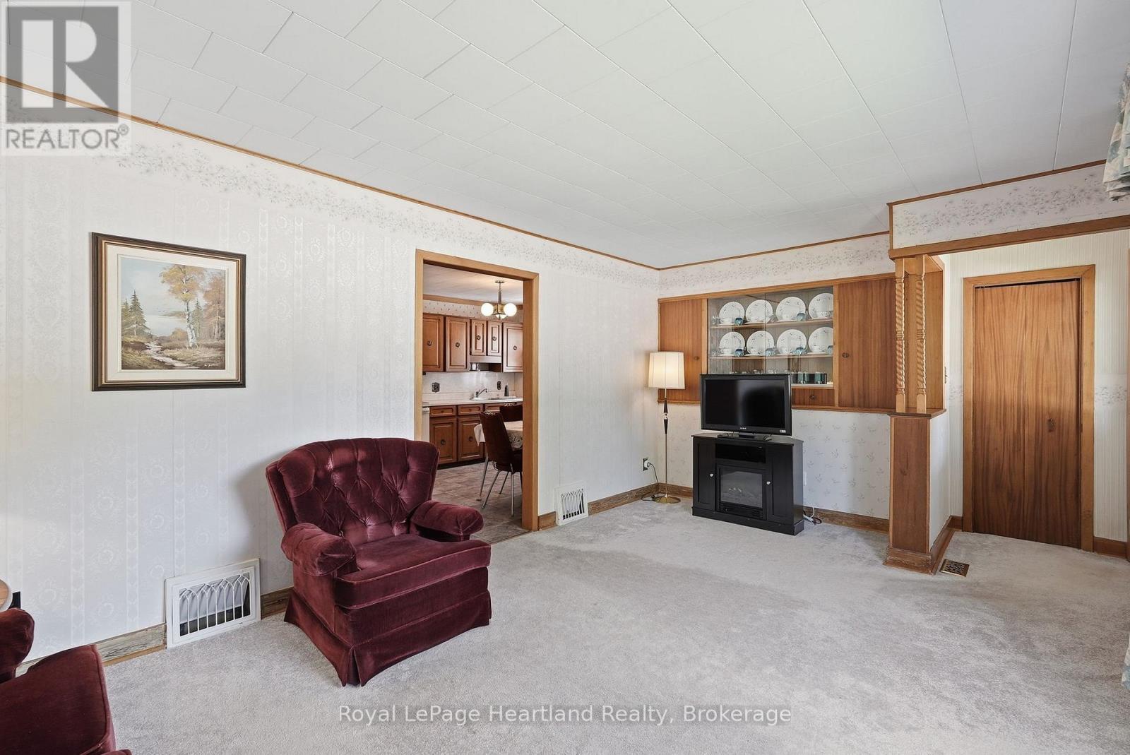 81 Catherine Street, North Huron, Ontario  N0G 2W0 - Photo 5 - X13411498