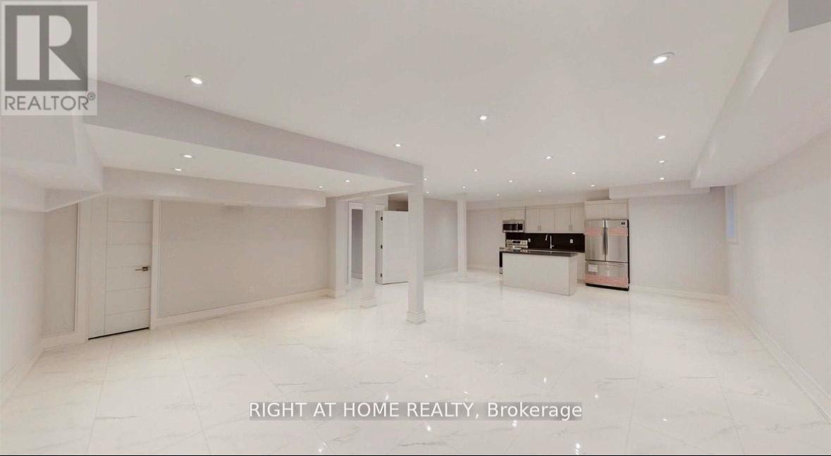81 Joseph Street E, Newmarket, Ontario  L3Y 4G9 - Photo 5 - N13411506