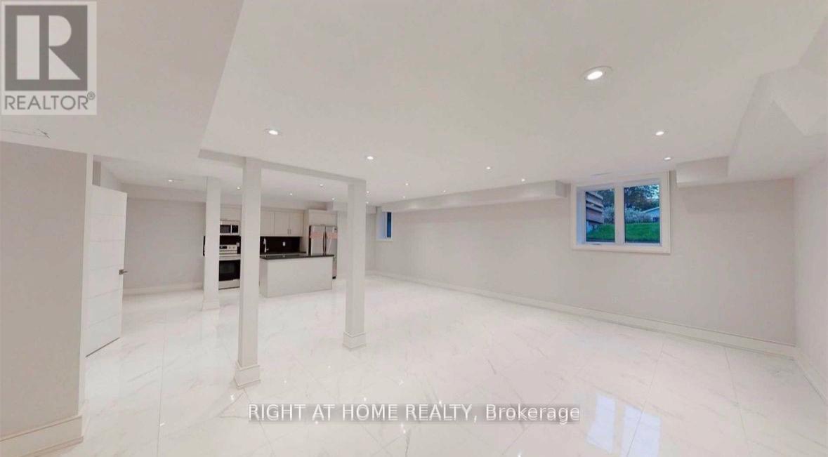 81 Joseph Street E, Newmarket, Ontario  L3Y 4G9 - Photo 6 - N13411506