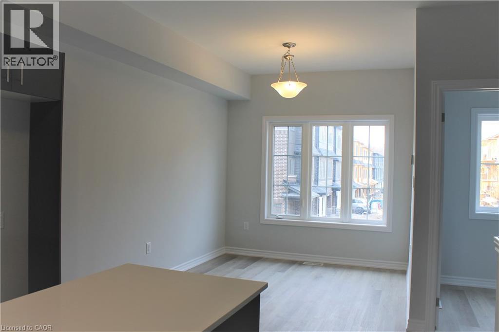 124 Compass Trail Unit# 14, Cambridge, Ontario  N3E 0E3 - Photo 4 - 40837002