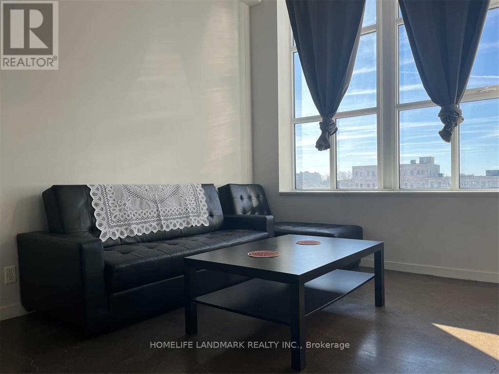 404 King Street W, Kitchener, Ontario  N2G 2L5 - Photo 4 - X13411500