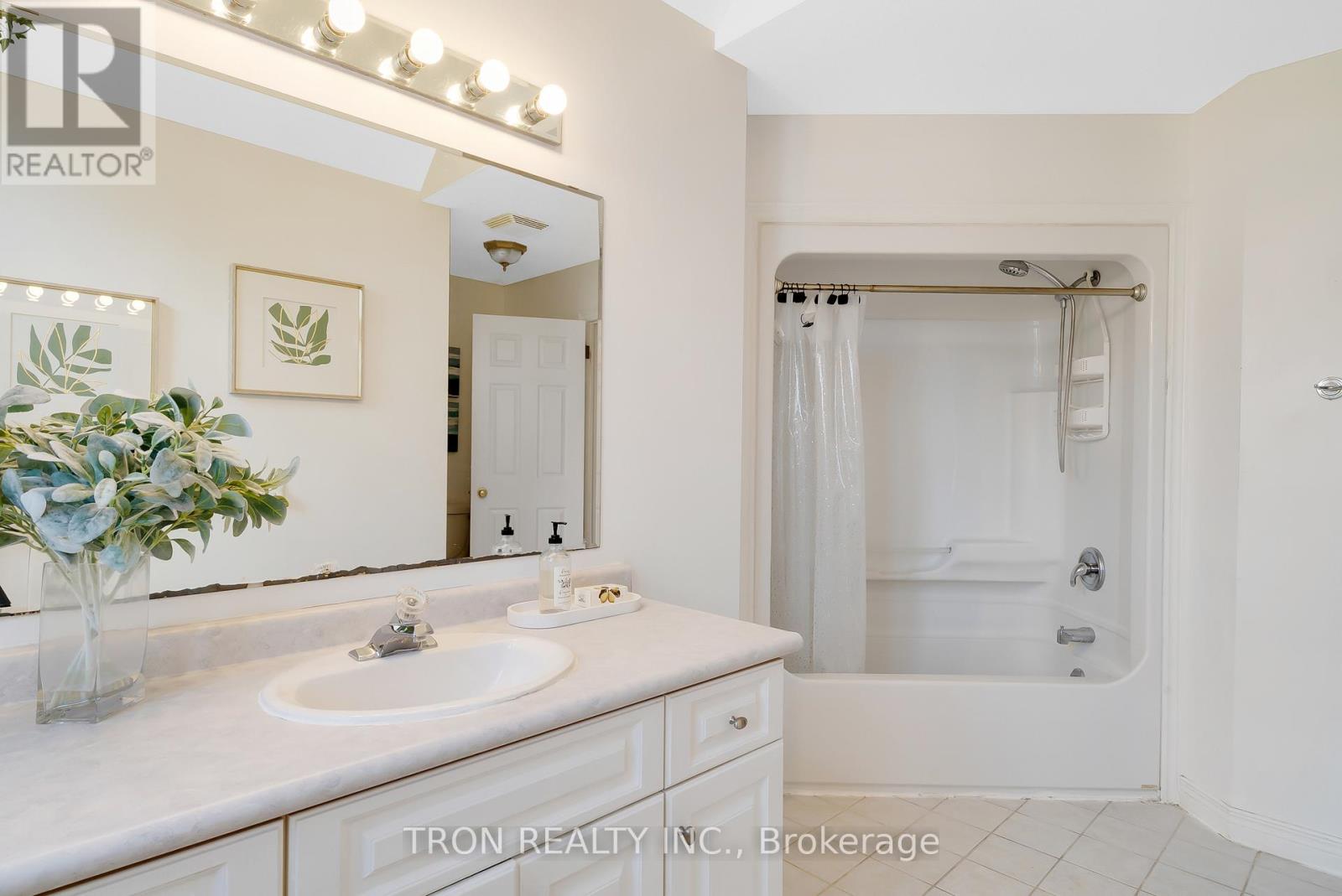 505 Yorkshire Drive, Waterloo, Ontario  N2T 2V1 - Photo 26 - X13411076