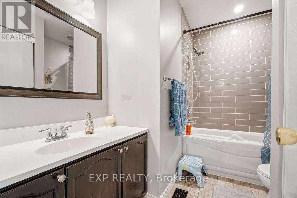 47 - 164 Midsummer Terrace, Ottawa, Ontario  K1E 3V5 - Photo 33 - X13411518