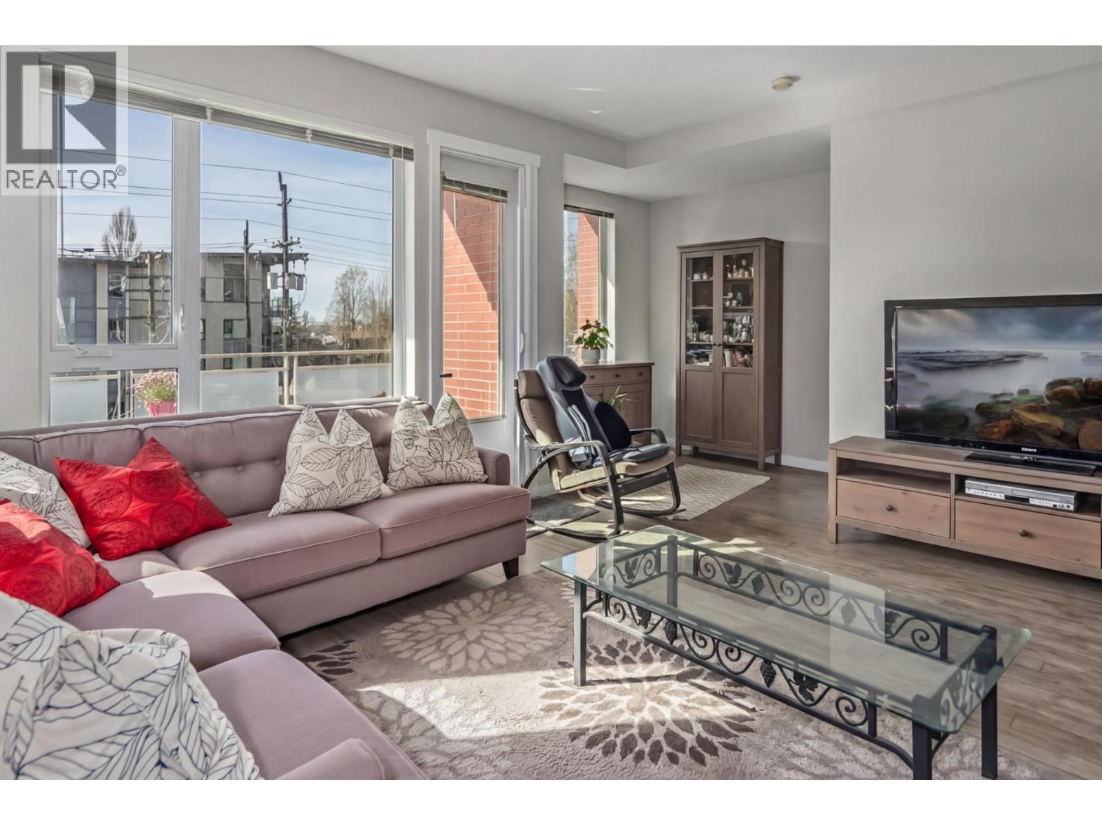 3107 E Kent Avenue North Avenue, Vancouver, British Columbia  V5S 4Y1 - Photo 10 - R3133103