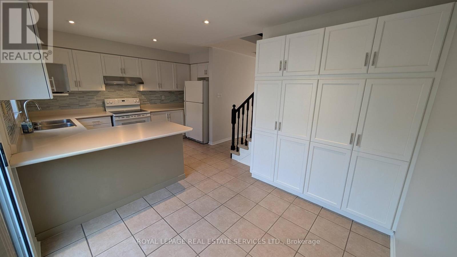 2 - 19 Skeens Lane, Toronto, Ontario  M8W 4Z5 - Photo 10 - W13410466