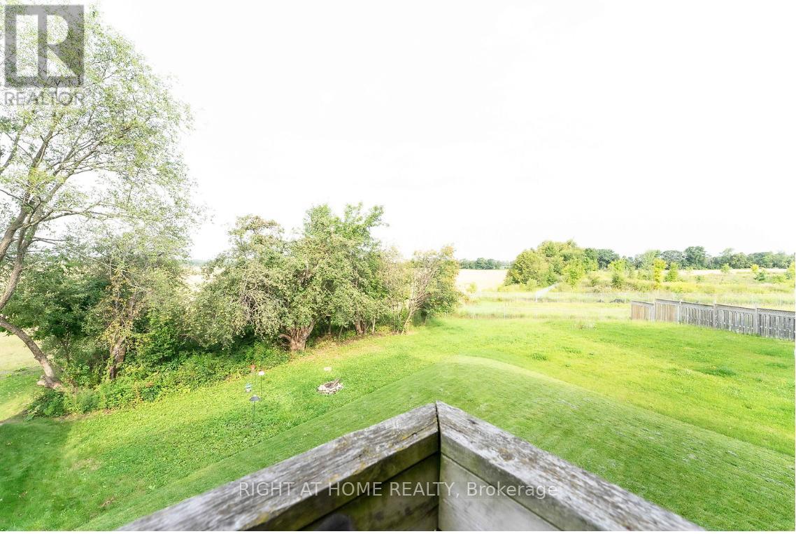 42 Forsyth Crescent, Barrie, Ontario  L4N 7T4 - Photo 3 - S13411512