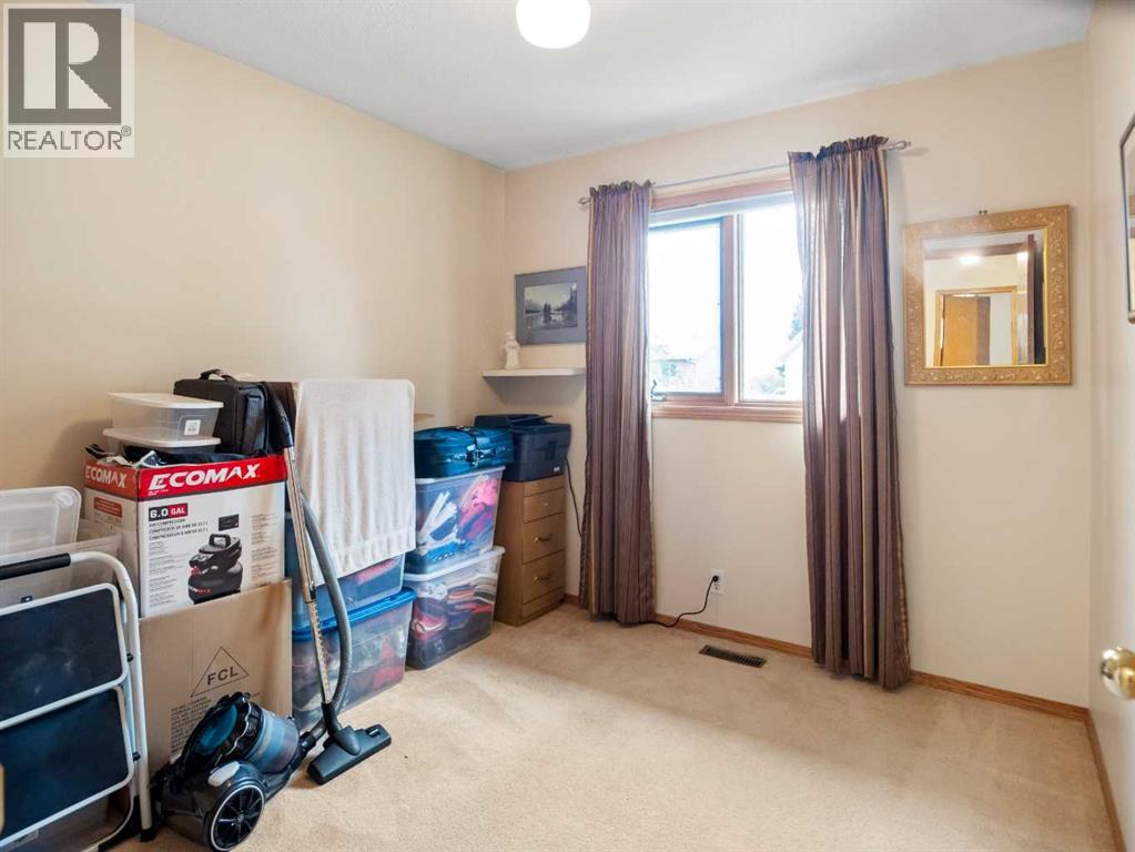 21 Dixon Crescent, Red Deer, Alberta  T4R 2J1 - Photo 18 - A2317389