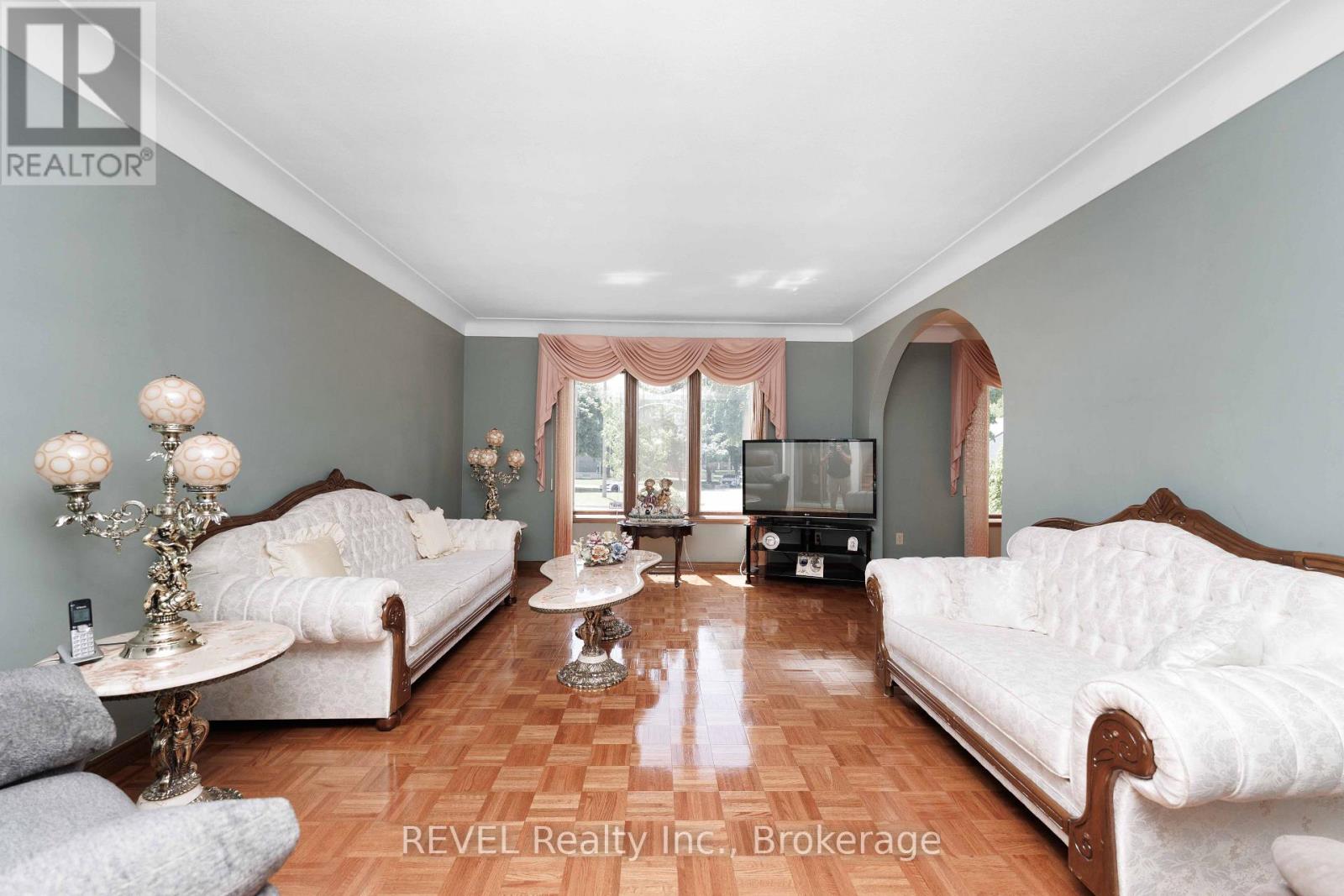 2795 Solar Crescent, Niagara Falls, Ontario  L2J 4A8 - Photo 5 - X13411548