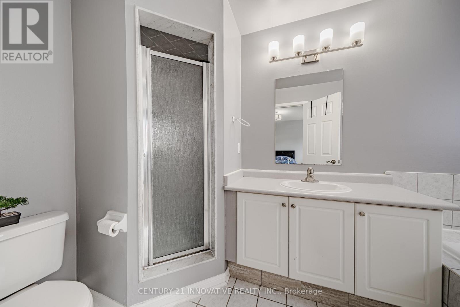 Upper - 28 Samandria Avenue, Whitby, Ontario  L1R 2Z7 - Photo 33 - E13411524