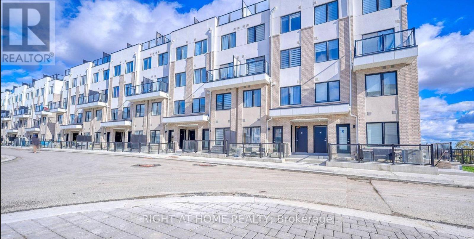 327 - 1695 DERSAN STREET, Pickering, Ontario