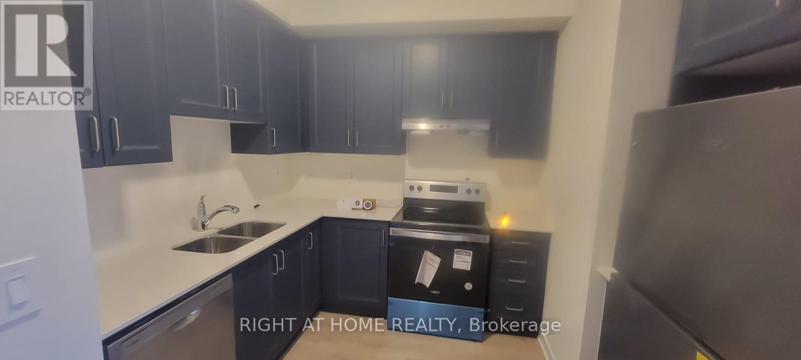 327 - 1695 Dersan Street, Pickering, Ontario  L1X 0S9 - Photo 4 - E13411542