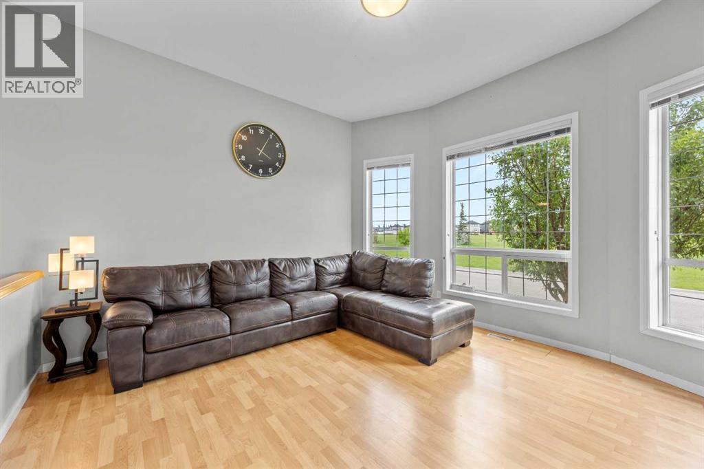 67 Saddlemead Green Ne, Calgary, Alberta  T3J 4M8 - Photo 7 - A2318593
