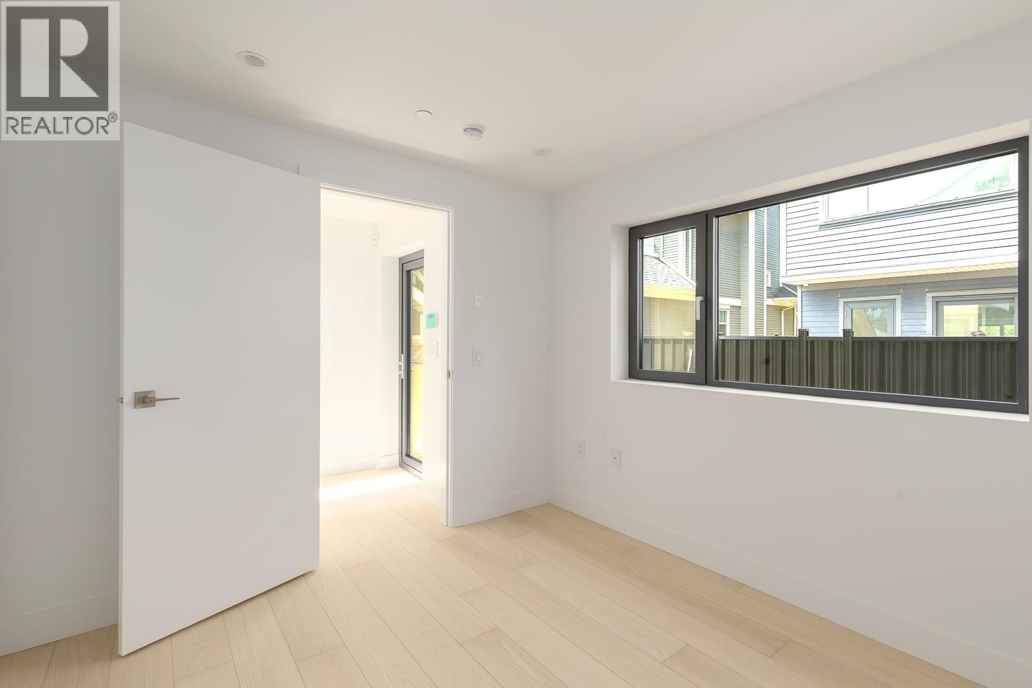 22 W 14th Avenue, Vancouver, British Columbia  V0V 0V0 - Photo 7 - R3090607