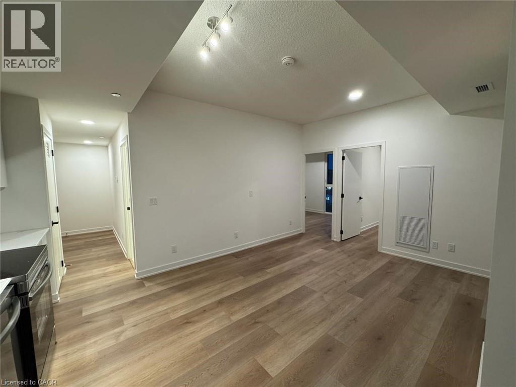 33 Erie Avenue Unit# 708, Brantford, Ontario  N3S 2E7 - Photo 5 - 40837471