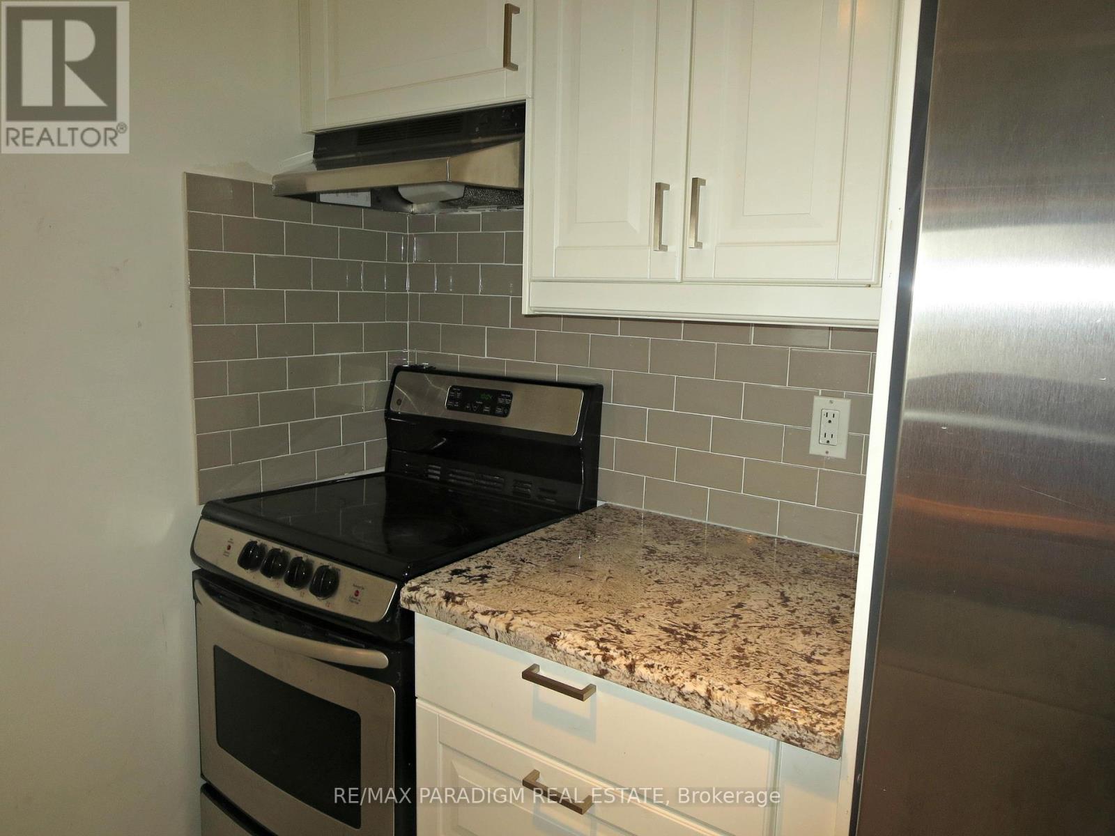 1903 - 717 Bay Street, Toronto, Ontario  M5G 2J9 - Photo 22 - C13411556