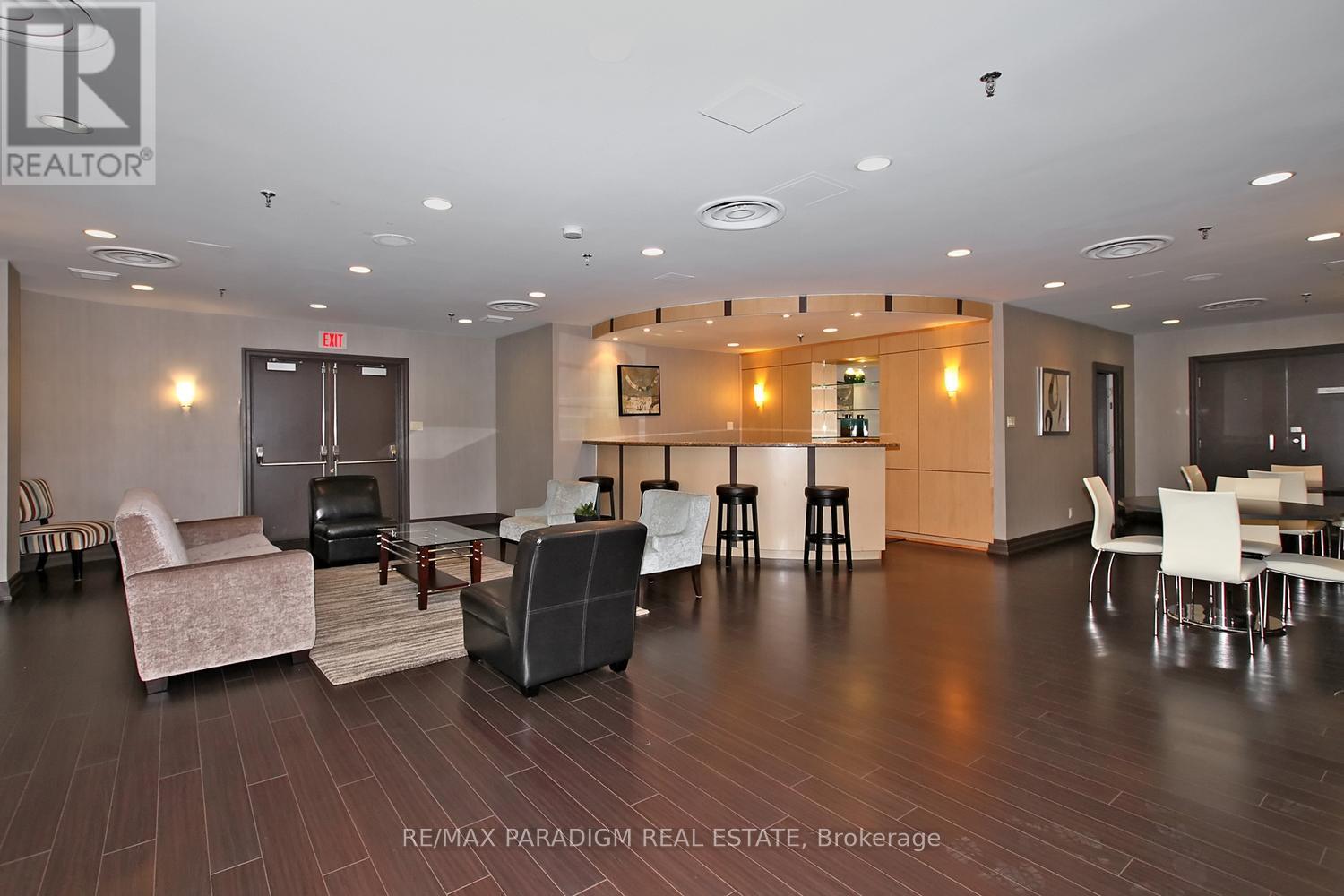1903 - 717 Bay Street, Toronto, Ontario  M5G 2J9 - Photo 6 - C13411556