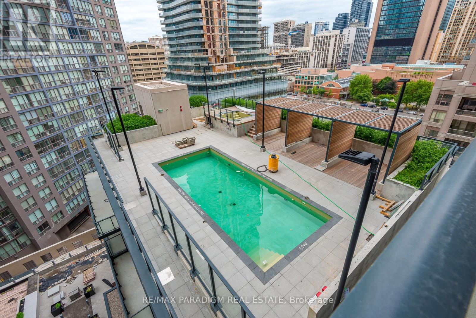 1903 - 717 Bay Street, Toronto, Ontario  M5G 2J9 - Photo 9 - C13411556