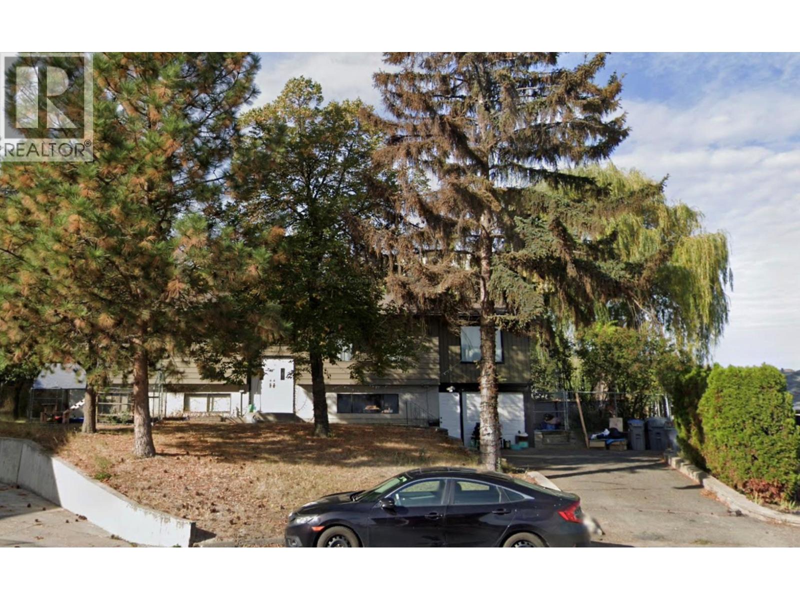 525 GARDEN Terrace